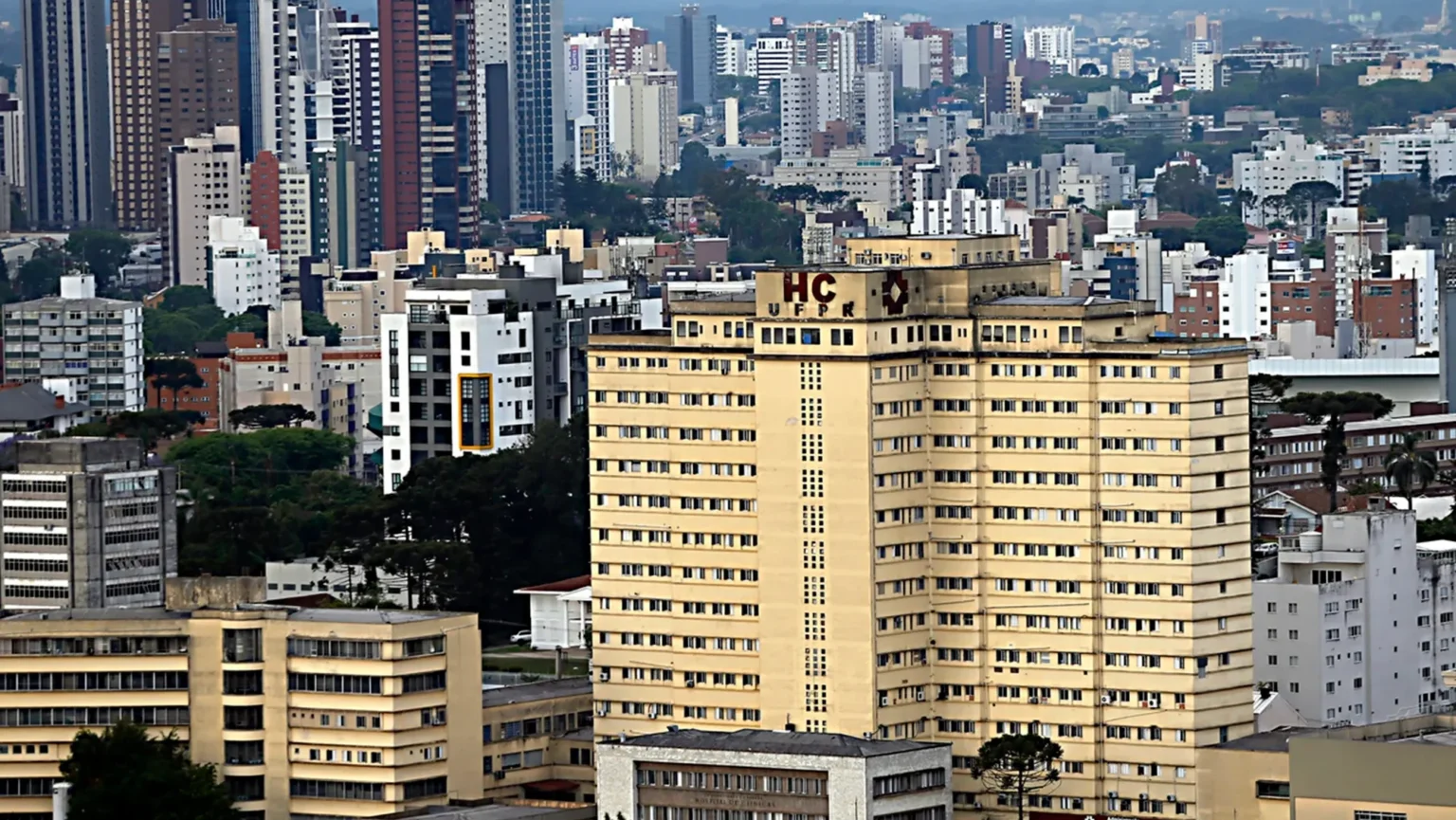 Hospital de Clínicas da UFPR inova no desenvolvimento de biofármacos no Brasil Hospital de Clínicas da UFPR inova no desenvolvimento de biofármacos no Brasil