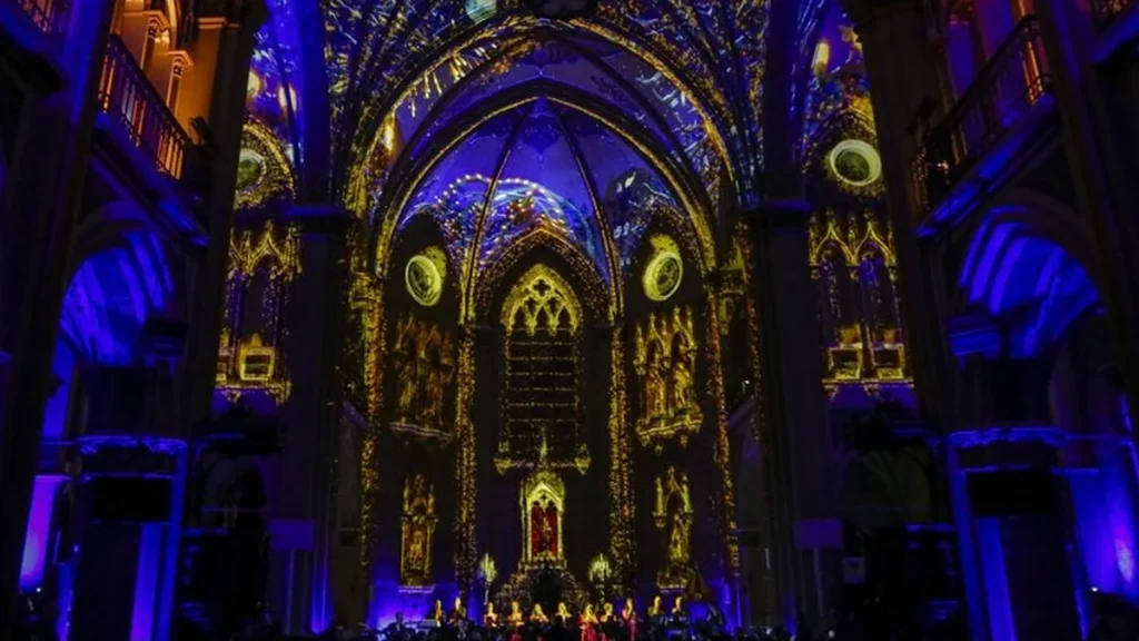 Visita Guiada à Catedral Basílica de Curitiba: Conheça a História e Arte do Símbolo da Cidade Visita Guiada à Catedral Basílica de Curitiba: Conheça a História e Arte do Símbolo da Cidade