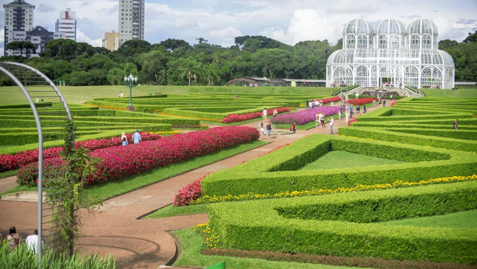 Curitiba registra alta de 84,6% nos turistas do Nordeste entre 2018 e 2024