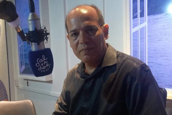 Despedida do Radialista Marcelo Carvalho: Um Ícone do Rádio Baiano Despedida do Radialista Marcelo Carvalho: Um Ícone do Rádio Baiano