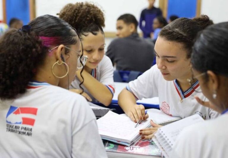 Matrícula para a Rede Estadual de Ensino da Bahia: Tudo que Você Precisa Saber Matrícula para a Rede Estadual de Ensino da Bahia: Tudo que Você Precisa Saber