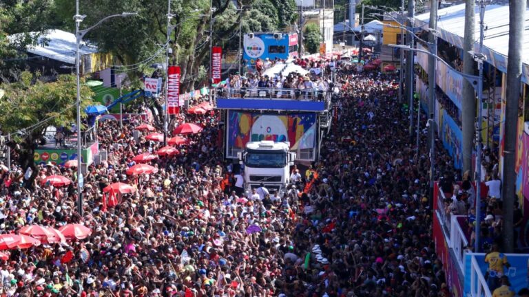 Aeroporto de Salvador Registra Recorde de Passageiros no Carnaval de 2024 Aeroporto de Salvador Registra Recorde de Passageiros no Carnaval de 2024