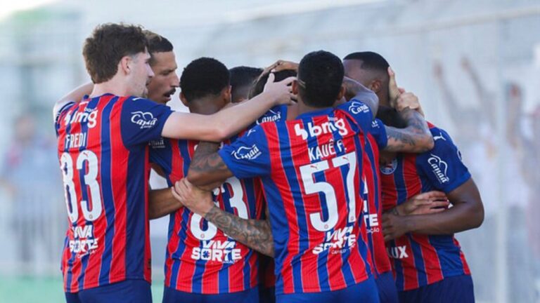 Bahia Garante Liderança no Baianão: Empate com Juazeirense Bahia Garante Liderança no Baianão: Empate com Juazeirense