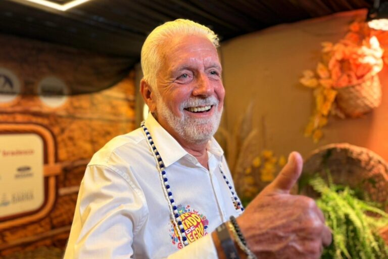 Senador Wagner Elogia Visita de Lula ao Carnaval de Salvador e Critica Bruno Reis