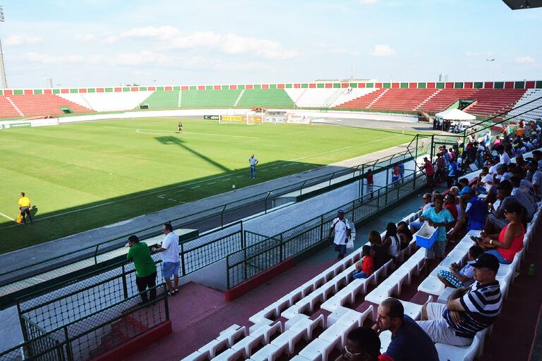Fluminense de Feira Investe em SAF para Retorno à Elite do Futebol Baiano