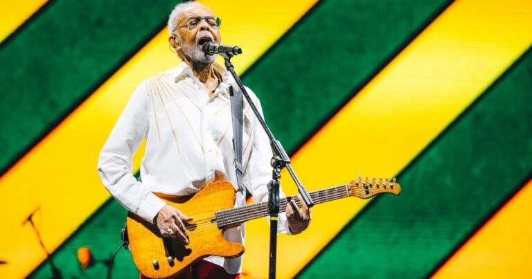 Gilberto Gil Retorna aos Palcos na Europa com Participação Especial no Back2Black Festival