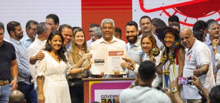 Governador da Bahia Destina R$ 248 Milhões para Educação em Mais de 80 Municípios