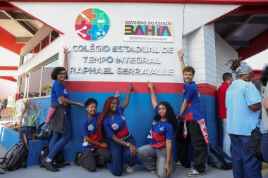Governo da Bahia Celebra Modernização do Colégio Raphael Serravalle em Salvador Governo da Bahia Celebra Modernização do Colégio Raphael Serravalle em Salvador