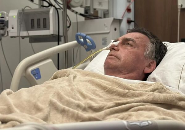 Saúde de Jair Bolsonaro apresenta deterioração súbita, revela relatório médico Saúde de Jair Bolsonaro apresenta deterioração súbita, revela relatório médico