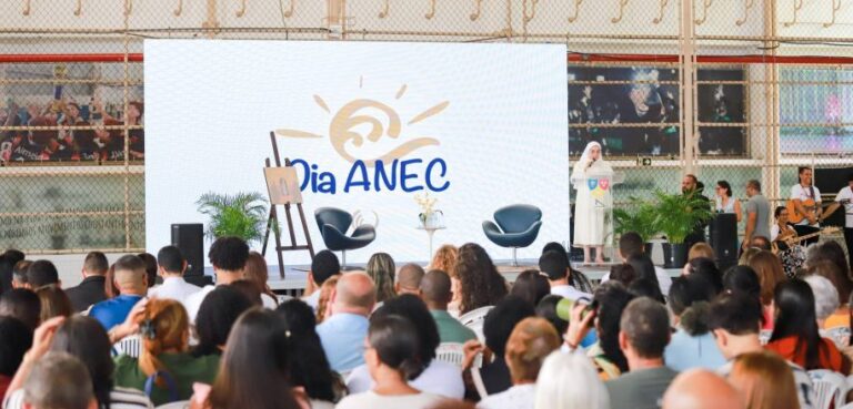 Saúde e Autocuidado no Ambiente Escolar: Reflexões da Palestra do Dia Anec Bahia Saúde e Autocuidado no Ambiente Escolar: Reflexões da Palestra do Dia Anec Bahia