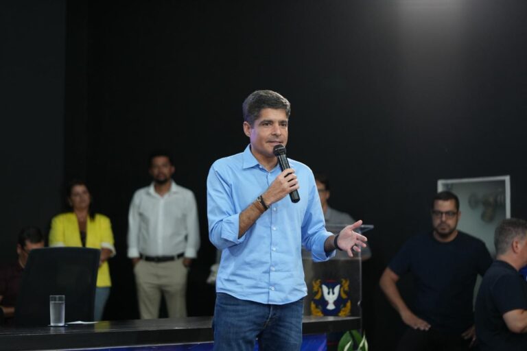 ACM Neto Critica Perseguição Política a Policiais na Bahia como Autoritarismo do PT