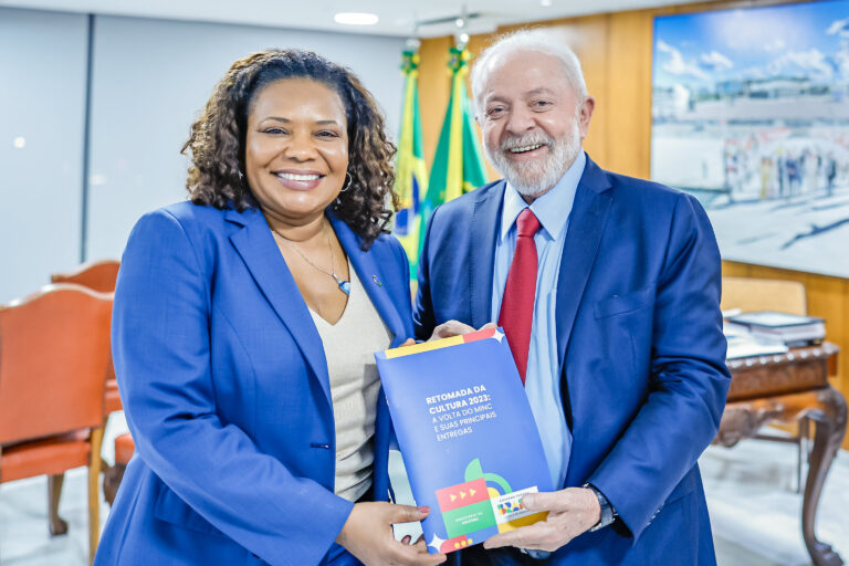 Bahia se Destaca com Influência no Governo Lula: Ministros em Destaque