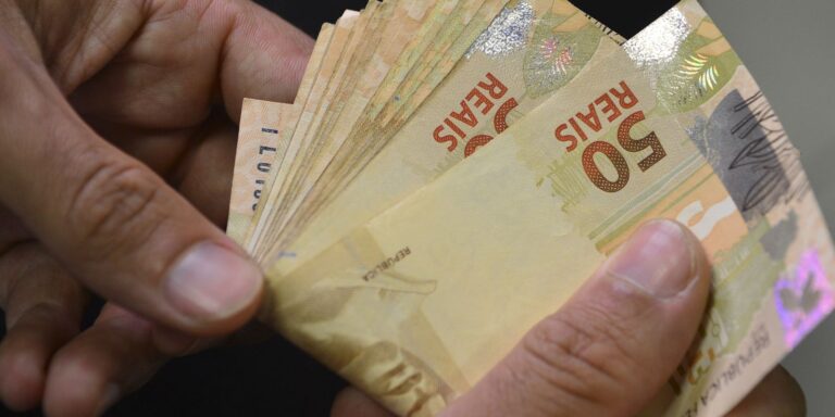Caixa Econômica Federal Realiza Pagamento do Bolsa Família para NIS Final 8