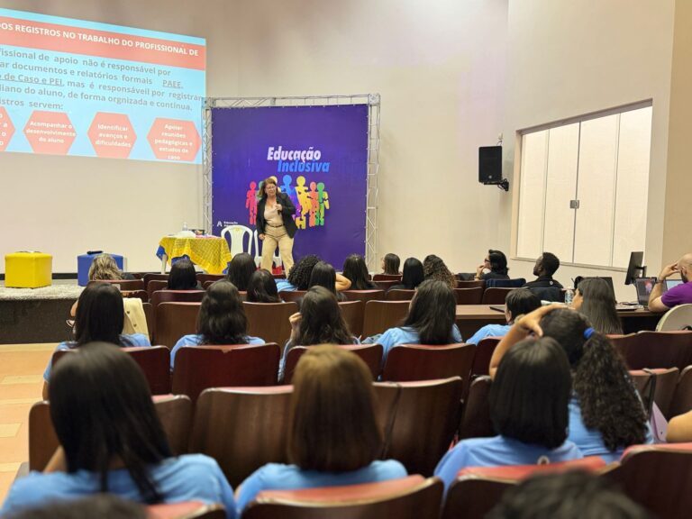 Capacitação Potencializa Atuação de Monitores na Educação Inclusiva na Bahia