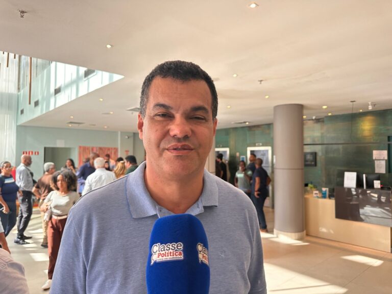 Dal Barreto Critica Gestão de Saúde na Bahia: “Problemas Aumentaram” Dal Barreto Critica Gestão de Saúde na Bahia: "Problemas Aumentaram"