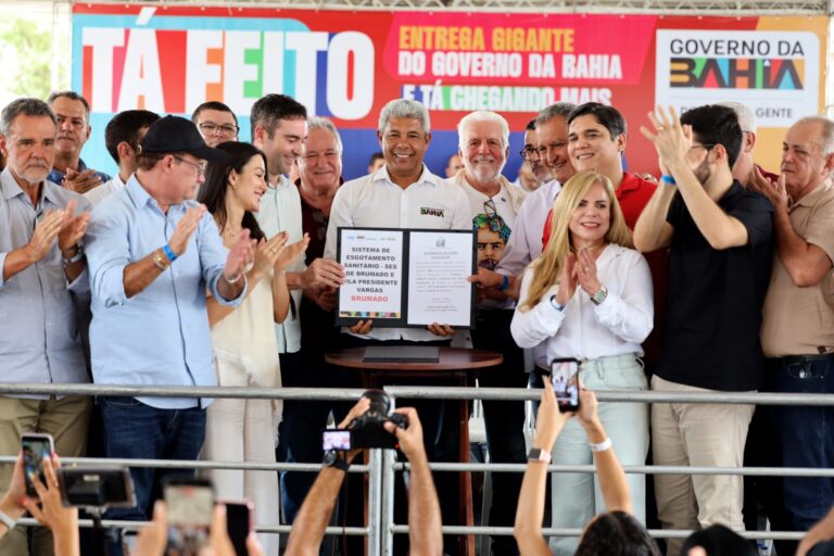 Jerônimo Rodrigues Reúne 37 Prefeitos em Brumado com Wagner e Rui em Evento Importante