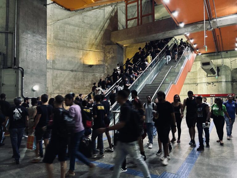 Metrô Bahia Atinge Novo Recorde de Passageiros Durante Show do Guns N’ Roses