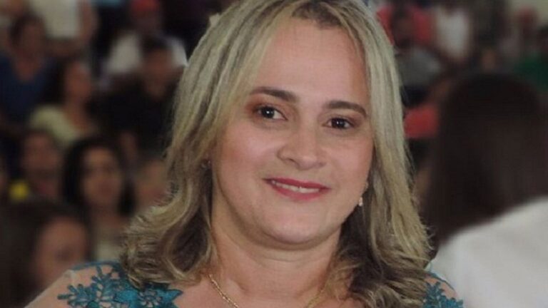 Prefeita da Bahia é Alvo de Atentado a Tiros: Entenda o Caso Prefeita da Bahia é Alvo de Atentado a Tiros: Entenda o Caso