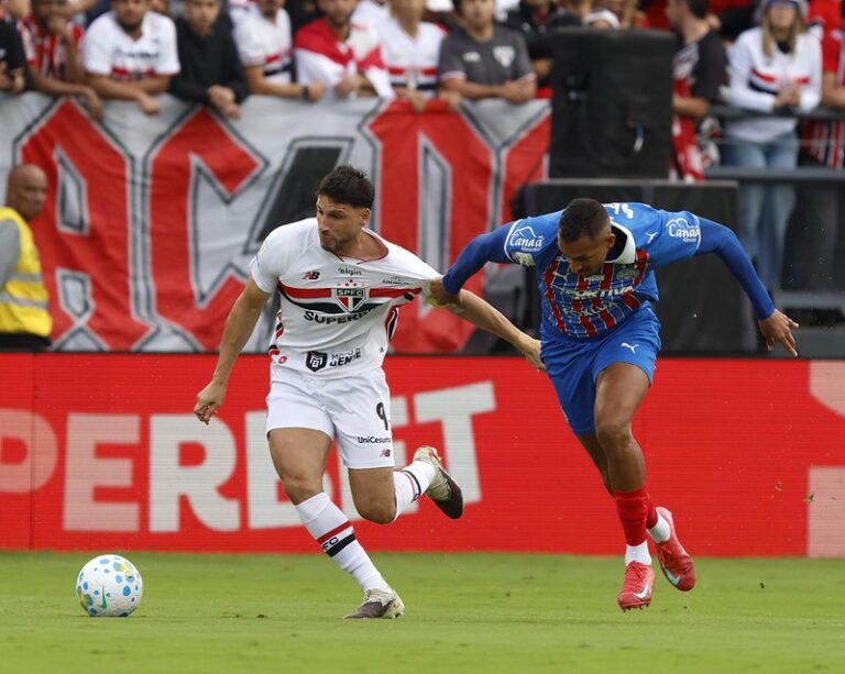 Empate em Bragança: São Paulo e Bahia ficam no 2 a 2 em jogo emocionante