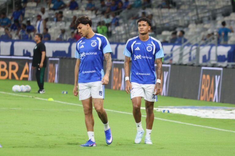 Kaique Kenji Ganha Titularidade no Cruzeiro: Destaque Contra o Bahia Kaique Kenji Ganha Titularidade no Cruzeiro: Destaque Contra o Bahia