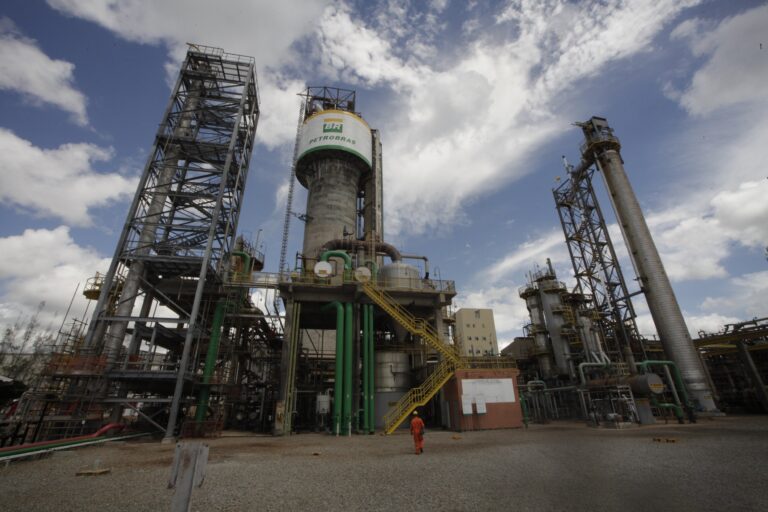 Petrobras Almeja Produzir 35% da Demanda de Fertilizantes até 2028
