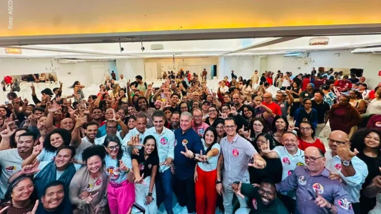 Plenária de Jerônimo e Lula reúne lideranças da Educação e Cultura em Feira de Santana