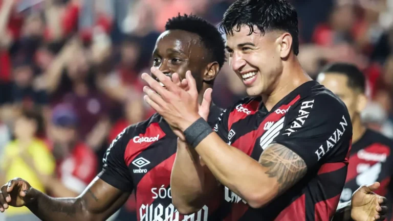 Athletico supera Bahia com gols internacionais e defesa decisiva de pênalti