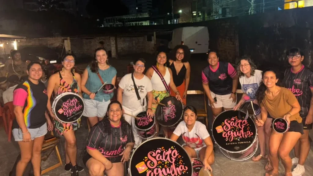 Oficina gratuita de percussão amplia presença feminina na música de Manaus Oficina gratuita de percussão amplia presença feminina na música de Manaus