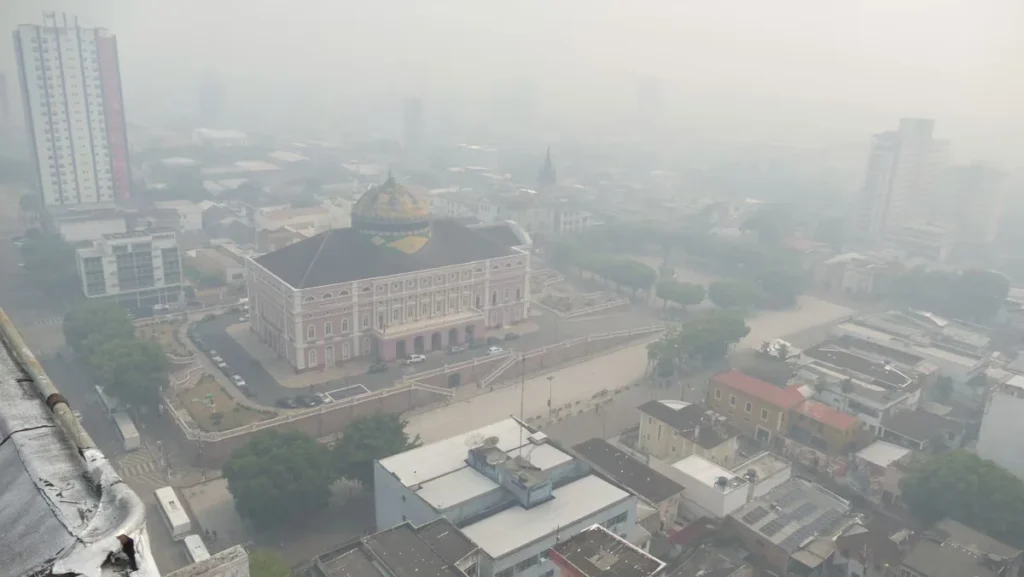 Manaus Registra Pior Qualidade do Ar do Mundo com Índice de 637: Perigo à Saúde Pública