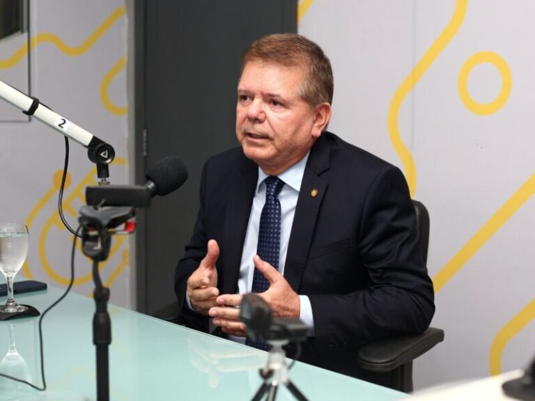 Judiciário em Ação: O Papel de Paes Barreto no Executivo e Legislativo Judiciário em Ação: O Papel de Paes Barreto no Executivo e Legislativo