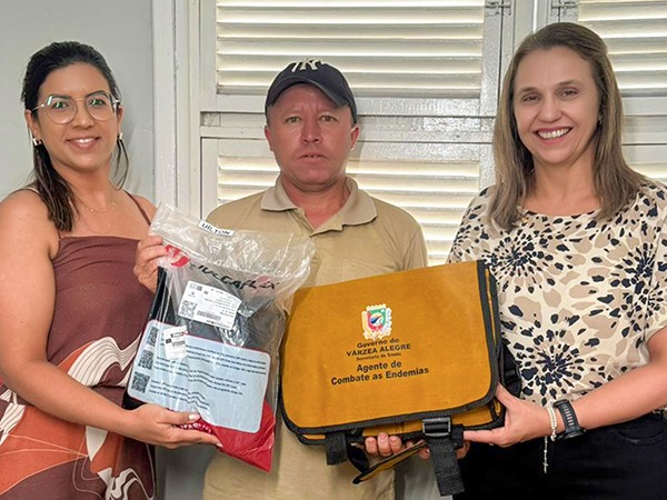 Várzea Alegre Reforça Combate à Dengue com Entrega de Equipamentos aos Agentes de Endemias Várzea Alegre Reforça Combate à Dengue com Entrega de Equipamentos aos Agentes de Endemias