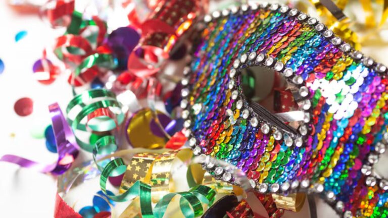Curso de Confecção de Adereços Carnavalescos em Caruaru: Inscrições Abertas