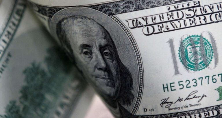 Dólar Recua para R$ 5,37 com Alívio nas Tensões sobre a Venezuela