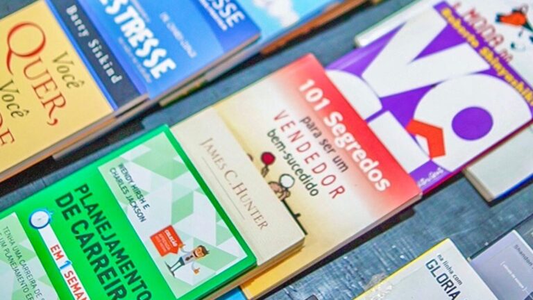 Feira de Livros do ICIA: Conhecimento a Partir de R$ 2 em Caruaru