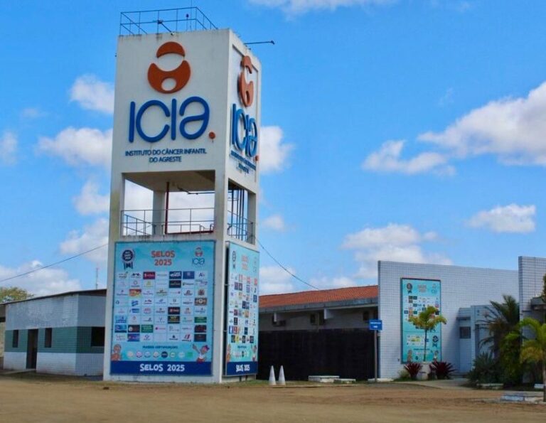 ICIA Realiza Feira de Livros com Preços a Partir de R$ 2 em Caruaru
