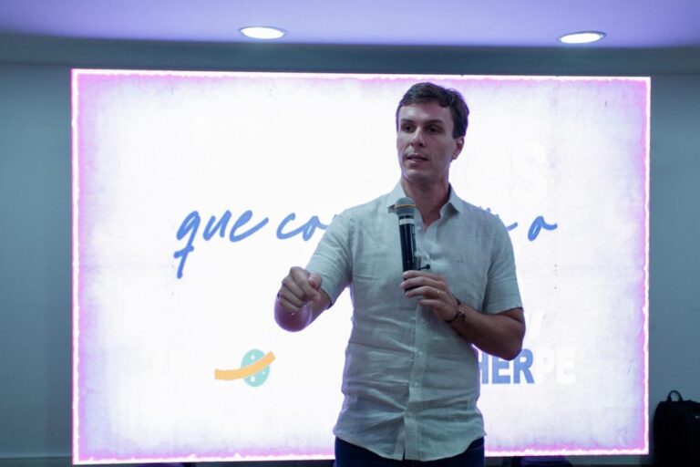Miguel Coelho Foca na Disputa pelo Senado e Gera Expectativas no Cenário Político Miguel Coelho Foca na Disputa pelo Senado e Gera Expectativas no Cenário Político