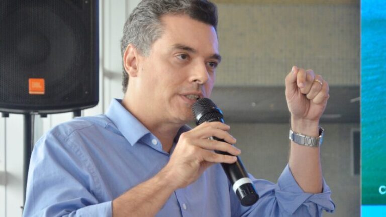 Walter Alves Abre Mão do Governo e RN Enfrenta Eleições Indiretas Walter Alves Abre Mão do Governo e RN Enfrenta Eleições Indiretas