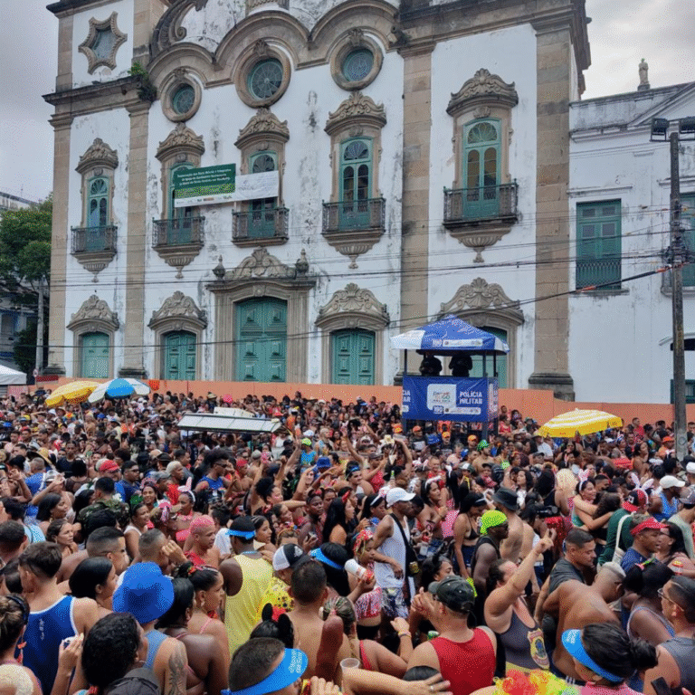 Carnaval em Pernambuco deve gerar R$ 10,8 bilhões em 2026 Carnaval em Pernambuco deve gerar R$ 10,8 bilhões em 2026
