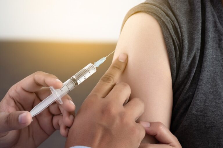 Caruaru Lança Campanha de Vacinação Contra a Dengue para Crianças e Adolescentes Caruaru Lança Campanha de Vacinação Contra a Dengue para Crianças e Adolescentes