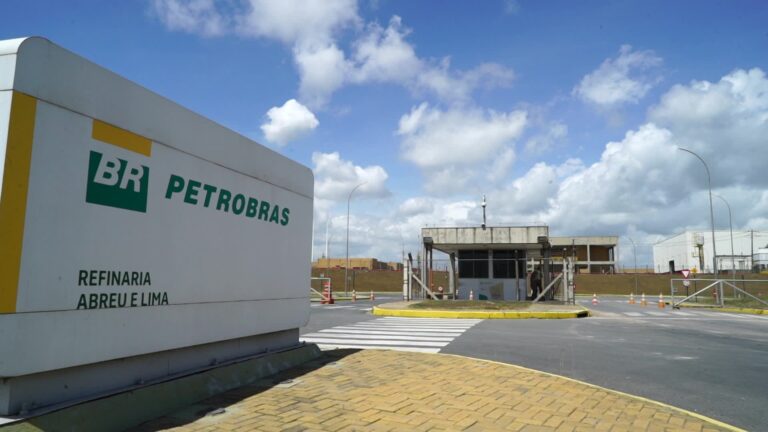 Cursos Gratuitos da Petrobras e IFPE em Caruaru: Bolsa de até R$ 858 para Estudantes