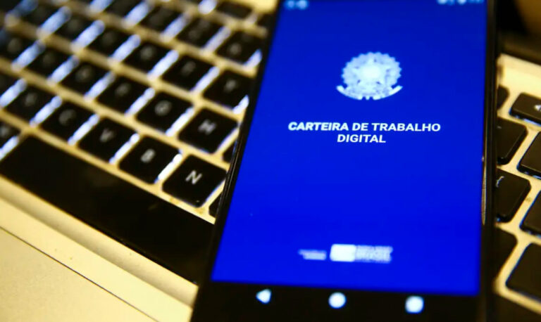 Desemprego em Pernambuco Cai em 2025, mas Força de Trabalho Encolhe Desemprego em Pernambuco Cai em 2025, mas Força de Trabalho Encolhe