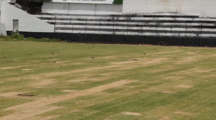Novo Gramado do Lacerdão Promete Revolucionar o Jogo em Caruaru Novo Gramado do Lacerdão Promete Revolucionar o Jogo em Caruaru