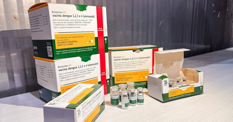 Pernambuco Lança Vacinação Contra Dengue com 22,4 mil Doses da Butantan-DV Pernambuco Lança Vacinação Contra Dengue com 22,4 mil Doses da Butantan-DV
