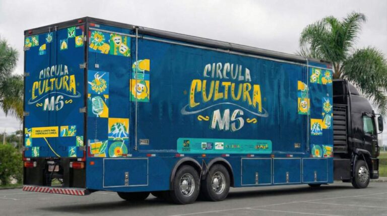 Coxim Celebra Cultura com Carreta Itinerante em Comemoração aos 128 Anos Coxim Celebra Cultura com Carreta Itinerante em Comemoração aos 128 Anos