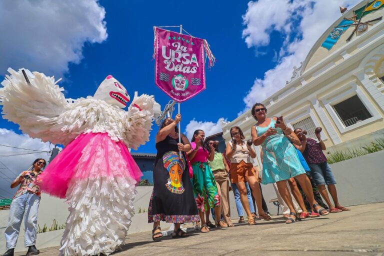 Gravatá Recebe Intercâmbio Cultural 'Entre Foles e Vozes' com Mulheres de Caruaru