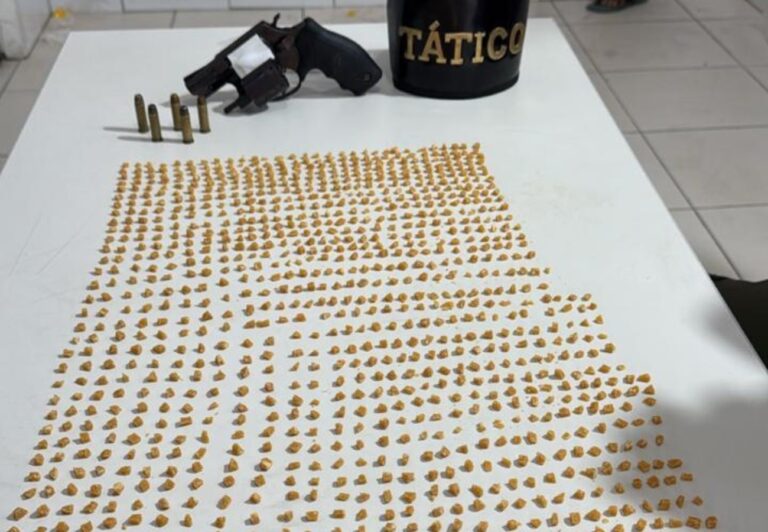Polícia em Caruaru: Apreensão de 1,2 mil pedras de crack e prisão de suspeito
