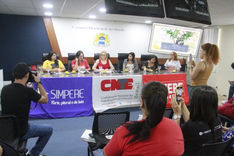 Saúde Mental na Educação: Audiência Pública Revela Desafios e Propostas em Recife Saúde Mental na Educação: Audiência Pública Revela Desafios e Propostas em Recife