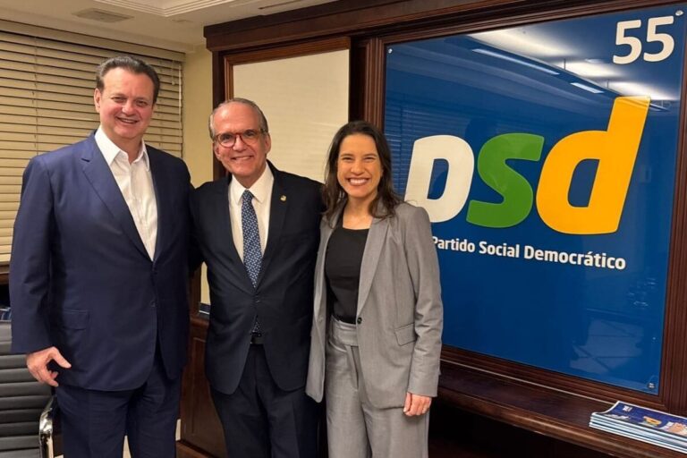 Fernando Dueire Troca MDB pelo PSD de Raquel Lyra e Fortalece Aliança Política Fernando Dueire Troca MDB pelo PSD de Raquel Lyra e Fortalece Aliança Política