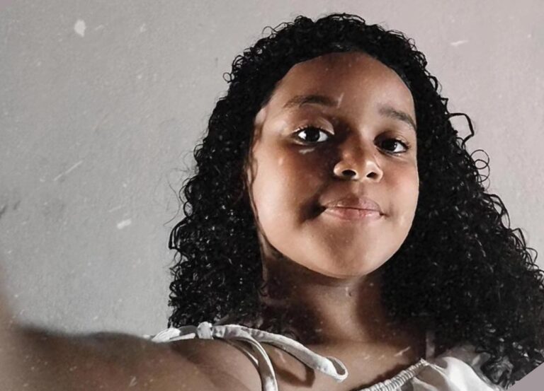 Momento de Terror: Ataque em Jataúba Deixa Adolescente e Padrasto Mortos Momento de Terror: Ataque em Jataúba Deixa Adolescente e Padrasto Mortos