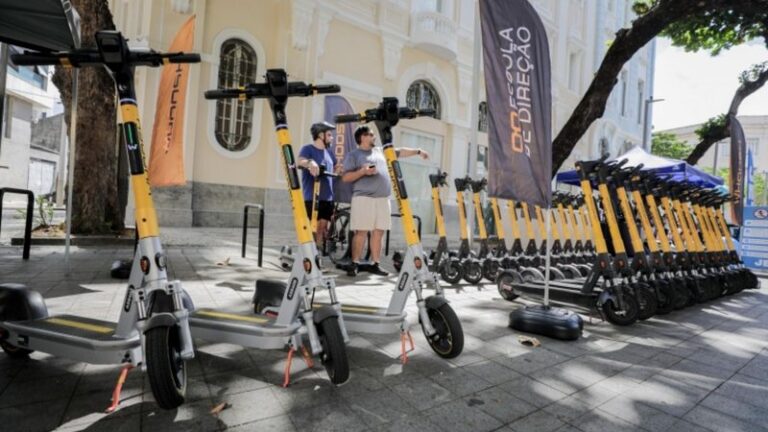 Monitoramento de Acidentes com Patinetes Elétricos em Pernambuco Monitoramento de Acidentes com Patinetes Elétricos em Pernambuco